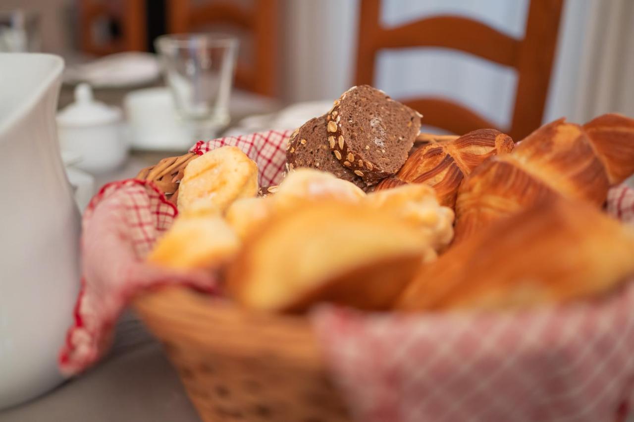 Les 3 Berets Chambres D'Hotes Oloron-Sainte-Marie Luaran gambar