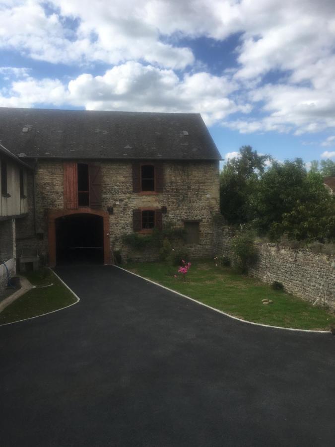 Les 3 Berets Chambres D'Hotes Oloron-Sainte-Marie Luaran gambar