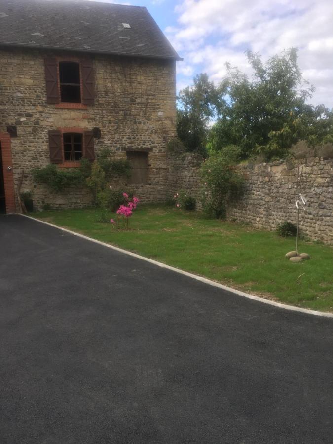 Les 3 Berets Chambres D'Hotes Oloron-Sainte-Marie Luaran gambar